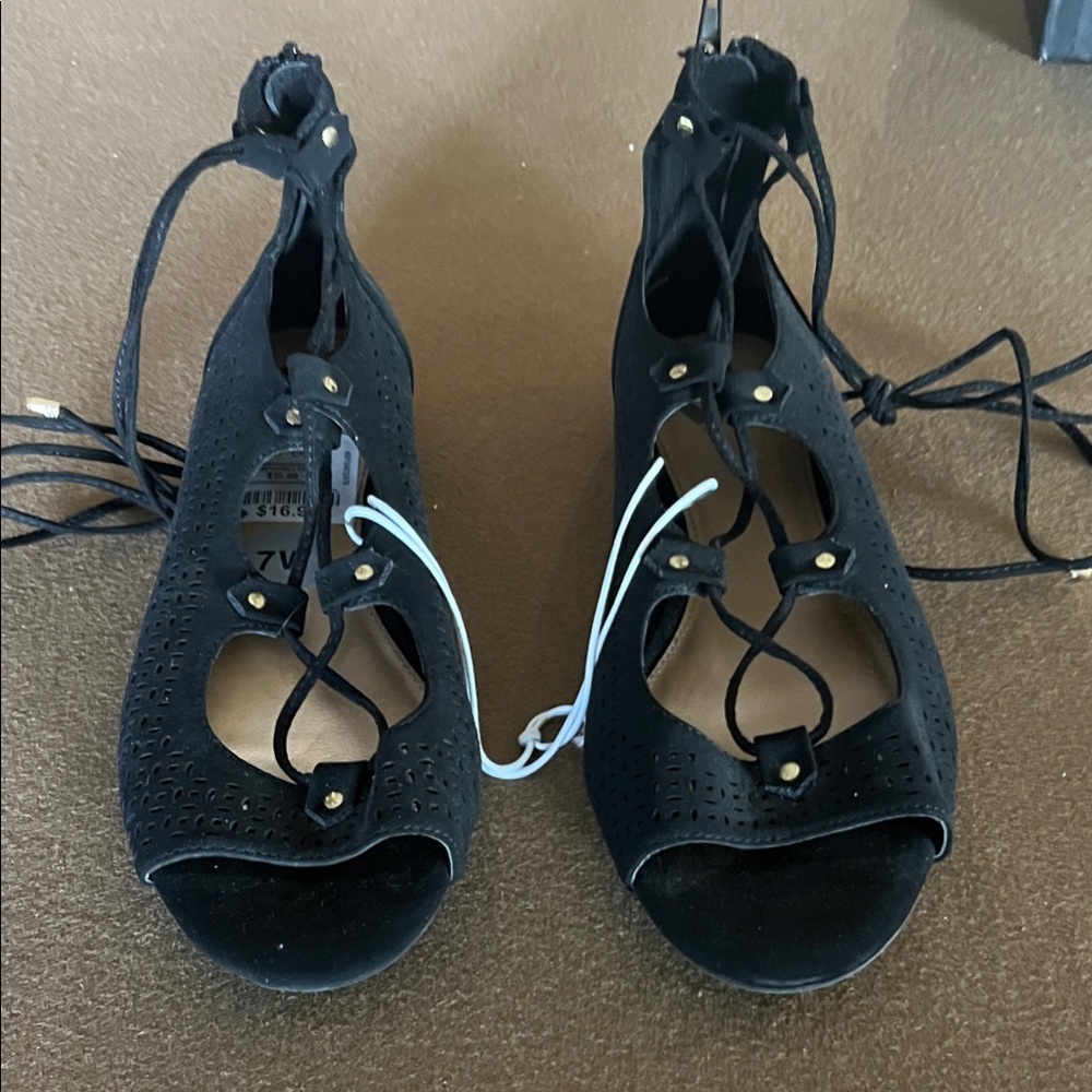 Report Black Lace-Up Perforated Sandals